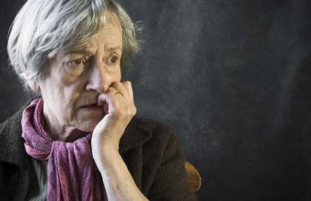 Brain’s Immune Cells May Be the Real Reason People With Alzheimer’s Can’t Sleep